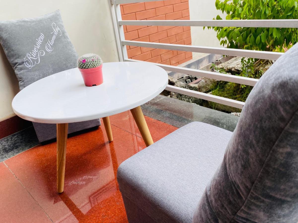 Riverview Homestay Dong Hoi Bagian luar foto